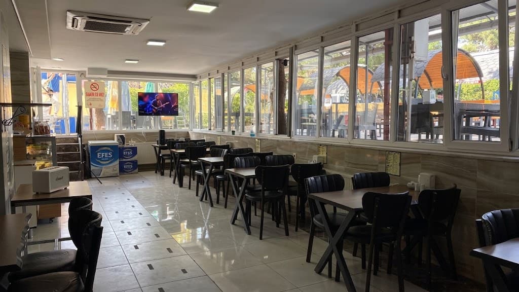 EGEM-TRAK Restaurant cam cepheli iç salon